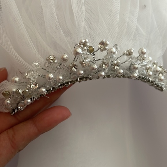 Excellent condition Girls headpiece - Picture 8 of 9